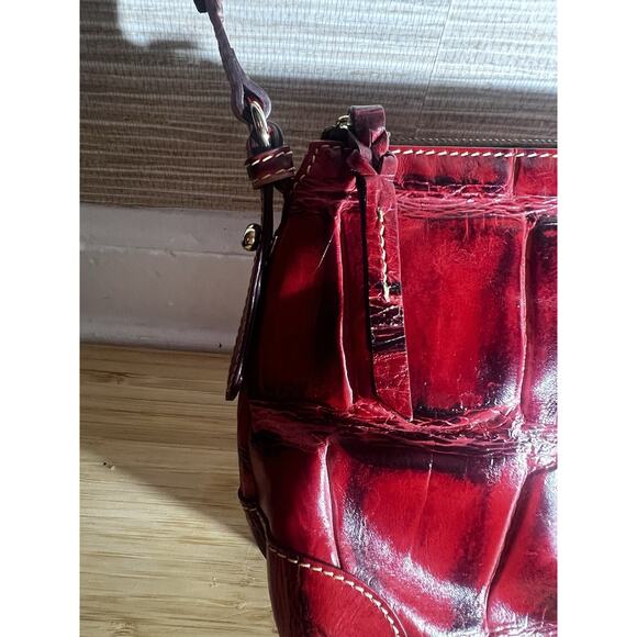 Dooney and Bourke Red Crocodile Print Shoulder bag - Picture 4 of 12